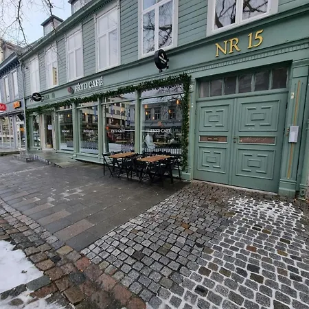 For 4 Апартаменты *